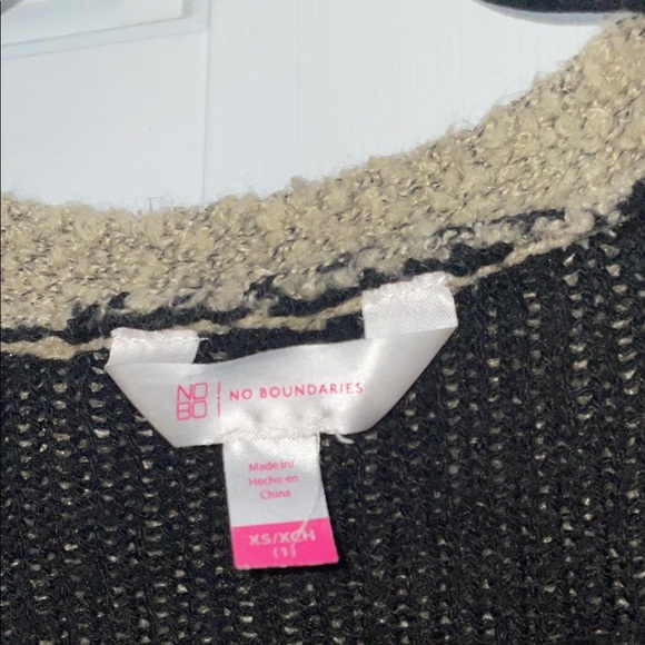 No Boundaries Cream and Black Cardigan Sweater - Picture 2 of 6